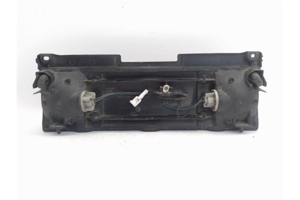 Recambio de piloto trasero central para suzuki swift berlina (sf/ea) referencia OEM IAM 23632285  