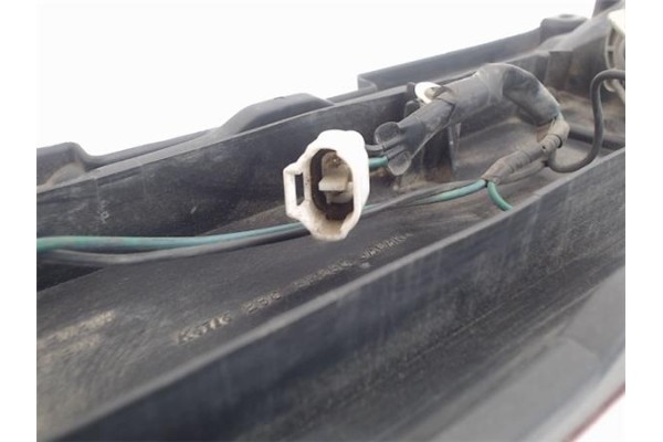 Recambio de piloto trasero central para suzuki swift berlina (sf/ea) referencia OEM IAM 23632285  