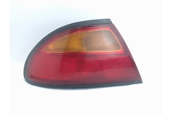 Recambio de piloto trasero izquierdo para mazda 323 berl./familiar (bf/bw) referencia OEM IAM 8FBP51150  