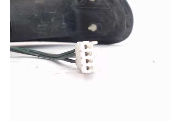 Recambio de piloto trasero izquierdo para mazda 323 berl./familiar (bf/bw) referencia OEM IAM 8FBP51150  