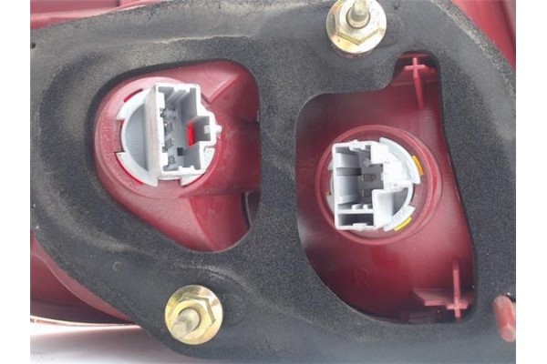 Recambio de piloto trasero derecho para mazda 3 berlina (bk) referencia OEM IAM E110638  