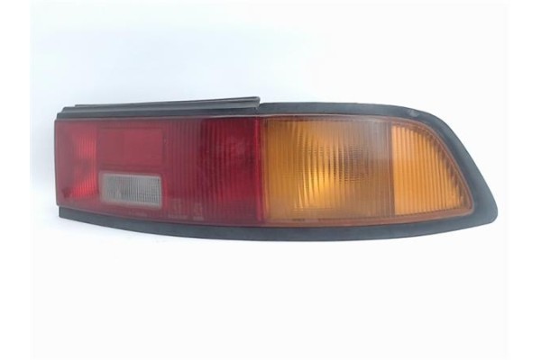 Recambio de piloto trasero derecho para mazda 323 berlina (bd1) referencia OEM IAM 431321  