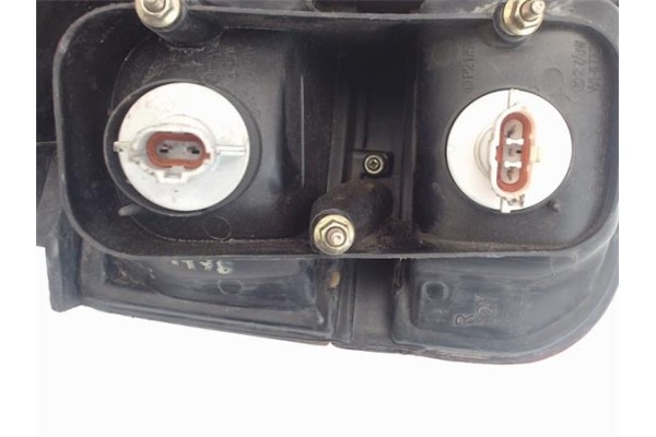 Recambio de piloto trasero derecho para mitsubishi santamo (hyundai) referencia OEM IAM 92402M2200   Recambio de piloto trasero derecho para mitsubishi santamo (hyundai) referencia OEM IAM 92402M2200