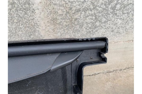 Recambio de bandeja trasero para volvo v40 familiar referencia OEM IAM 803815  
