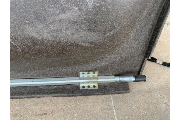 Recambio de bandeja trasero para daewoo matiz referencia OEM IAM 96279696  