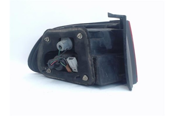 Recambio de piloto trasero derecho para honda civic berl. 3/4 (eg/eh) referencia OEM IAM 431120  