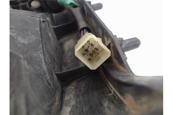 Recambio de piloto trasero derecho para suzuki alto (sh410/ef) referencia OEM IAM 3565070F00  