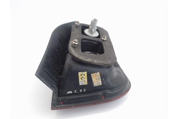 Recambio de piloto trasero izquierdo para mitsubishi santamo (hyundai) referencia OEM IAM 92402M2200  