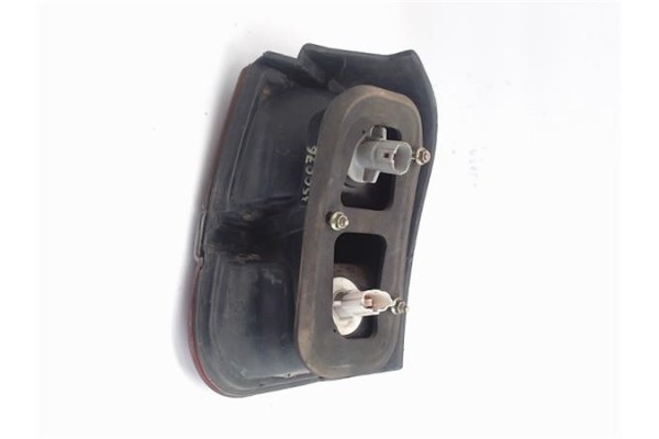 Recambio de piloto trasero derecho para mitsubishi santamo (hyundai) referencia OEM IAM 92402M2200  