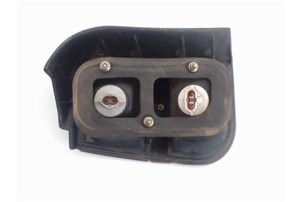Recambio de piloto trasero derecho para mitsubishi santamo (hyundai) referencia OEM IAM 92402M2200  