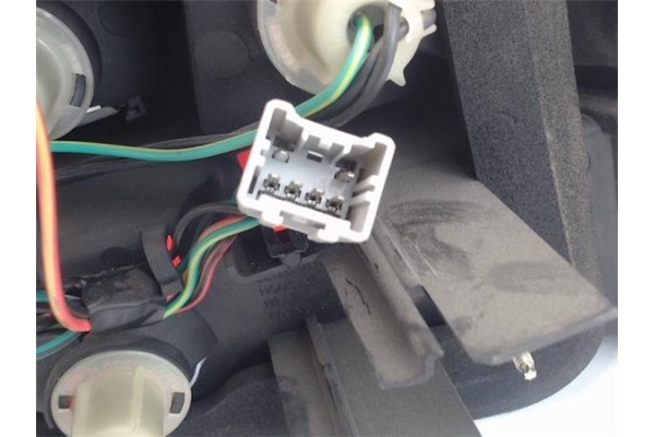 Recambio de piloto trasero izquierdo para honda civic berl. 5 (ma/mb) referencia OEM IAM 33551S03G01  