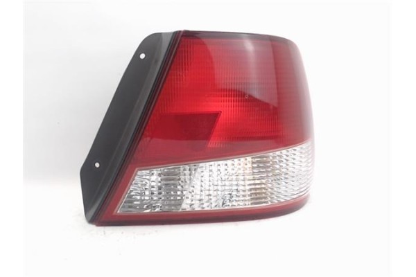 Recambio de piloto trasero derecho para hyundai accent (lc) referencia OEM IAM 9240225020  