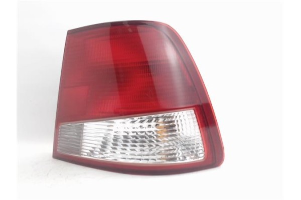Recambio de piloto trasero derecho para hyundai accent (lc) referencia OEM IAM 9240225020  