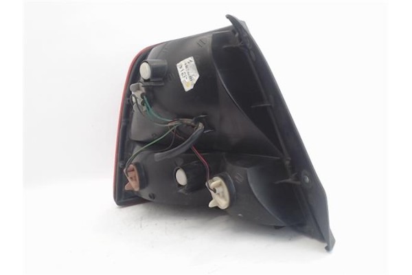 Recambio de piloto trasero derecho para hyundai accent (lc) referencia OEM IAM 9240225020  