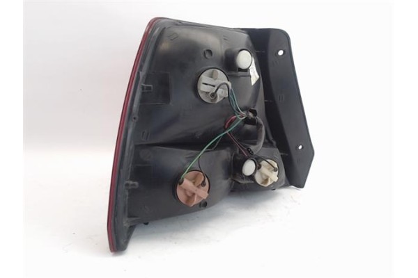 Recambio de piloto trasero derecho para hyundai accent (lc) referencia OEM IAM 9240225020  
