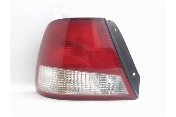 Recambio de piloto trasero izquierdo para hyundai accent (lc) referencia OEM IAM 9240125020  
