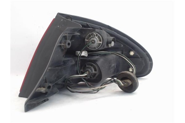 Recambio de piloto trasero izquierdo para mazda 323 c/f/p/s berlina (ba) referencia OEM IAM BJ3D51180C  
