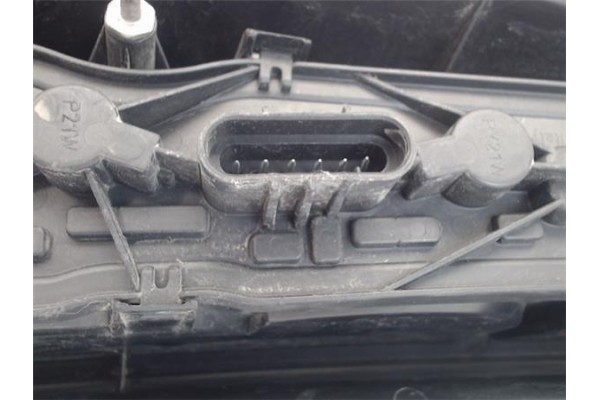 Recambio de piloto trasero derecho para mitsubishi colt cz3 berl. 5 (z30a) referencia OEM IAM 8330A702  