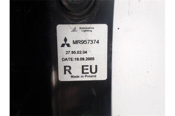 Recambio de piloto trasero derecho para mitsubishi colt cz3 berl. 5 (z30a) referencia OEM IAM 8330A702  