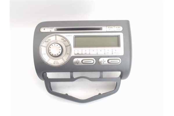 Recambio de radio / cd para honda jazz (gd1/5) 1.4 referencia OEM IAM   