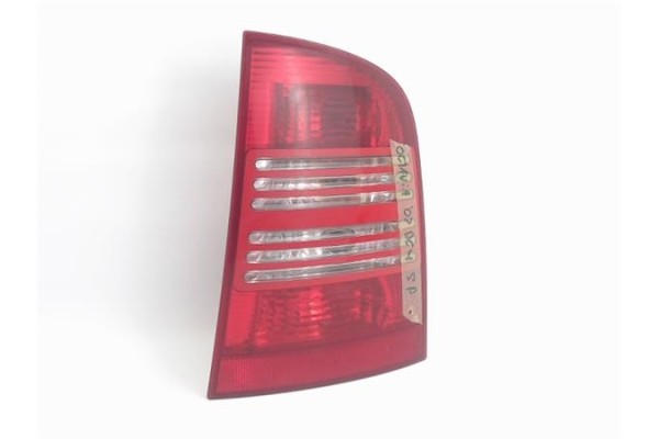 Recambio de piloto trasero derecho para skoda octavia berlina (1u2) referencia OEM IAM 1U9945112B  