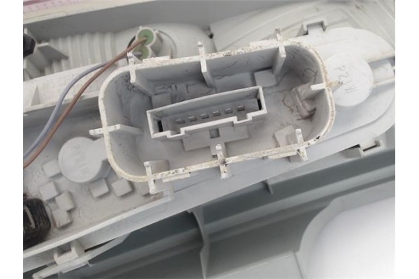 Recambio de piloto trasero derecho para skoda roomster (5j7) referencia OEM IAM 5J7945112  