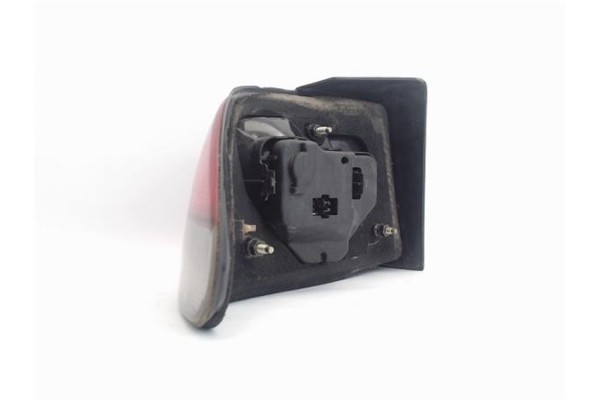 Recambio de piloto trasero derecho para saab 9-3 berlina referencia OEM IAM 4831095  