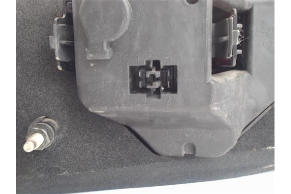 Recambio de piloto trasero derecho para saab 9-3 berlina referencia OEM IAM 4831095  