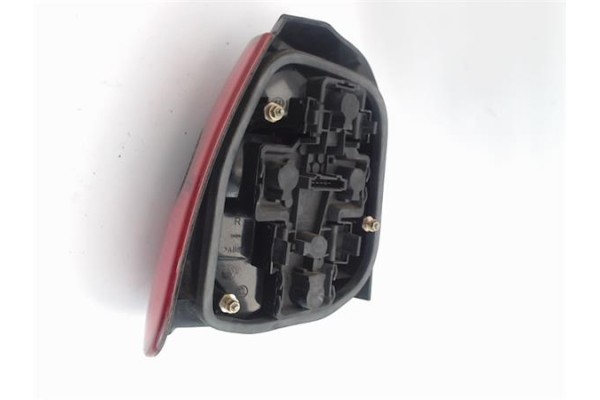 Recambio de piloto trasero derecho para skoda felicia berlina (791) referencia OEM IAM 098788190A  