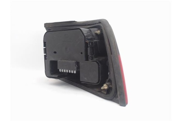 Recambio de piloto trasero izquierdo para saab 9000 / 9000 cs referencia OEM IAM 9084039  