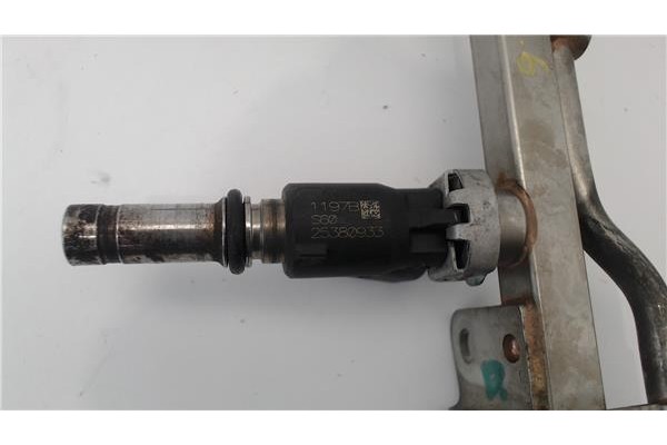 Recambio de rampa inyectora para opel astra h berlina 1.6 elegance referencia OEM IAM 5817427 55559375 