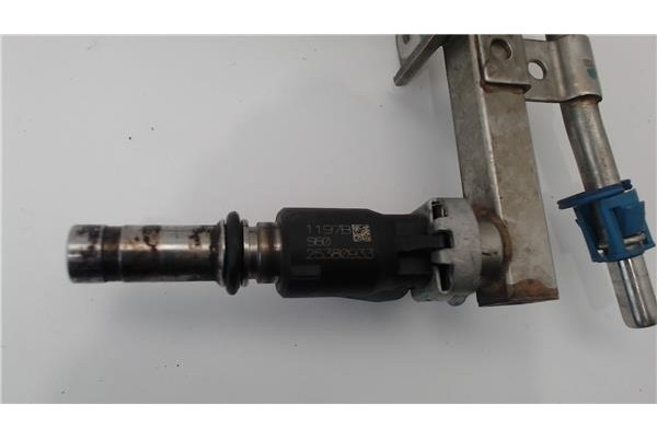 Recambio de rampa inyectora para opel astra h berlina 1.6 elegance referencia OEM IAM 5817427 55559375 