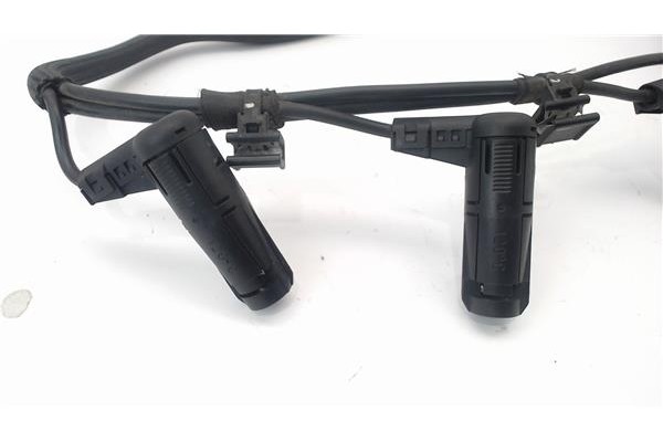 Recambio de juego cables bujias para bmw serie 1 berlina (e81/e87) 2.0 120d referencia OEM IAM 12517802158  