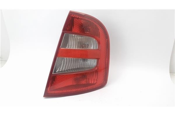 Recambio de piloto trasero derecho para skoda fabia (6y2/6y3) referencia OEM IAM 6Y6945112B   Recambio de piloto trasero derecho para skoda fabia (6y2/6y3) referencia OEM IAM 6Y6945112B