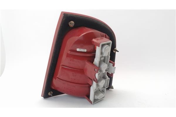 Recambio de piloto trasero izquierdo para skoda octavia berlina (1u2) referencia OEM IAM 1U9945111 1U6945111 