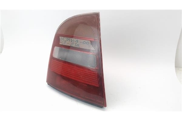 Recambio de piloto trasero izquierdo para skoda octavia berlina (1u2) referencia OEM IAM 1U6945111A 1U6945111 