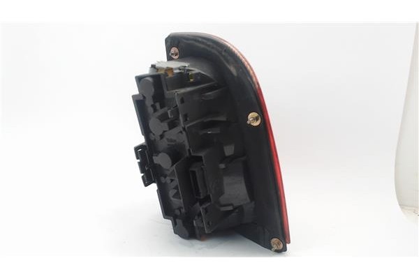 Recambio de piloto trasero izquierdo para skoda octavia berlina (1u2) referencia OEM IAM 1U6945111A 1U6945111 