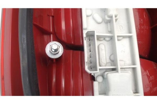 Recambio de piloto trasero derecho para skoda fabia (6y2/6y3) referencia OEM IAM 6Y6945112C  