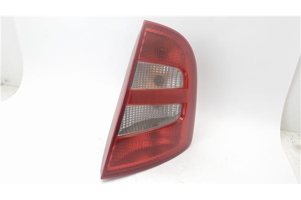 Recambio de piloto trasero derecho para skoda fabia (6y2/6y3) referencia OEM IAM 6Y6945112B   Recambio de piloto trasero derecho para skoda fabia (6y2/6y3) referencia OEM IAM 6Y6945112B