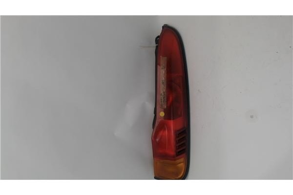 Recambio de piloto trasero derecho para daihatsu terios (j100) referencia OEM IAM 22051567  
