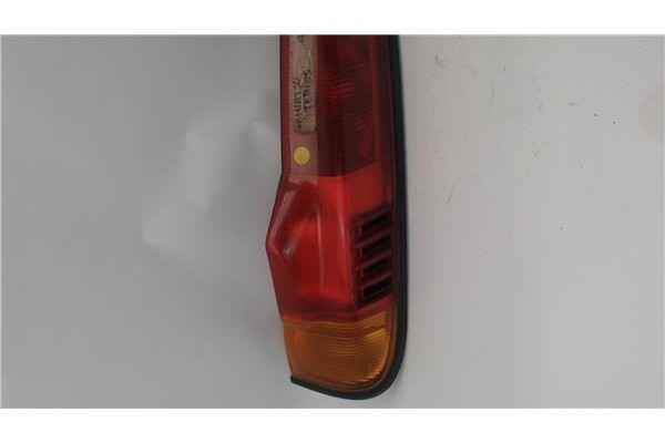 Recambio de piloto trasero derecho para daihatsu terios (j100) referencia OEM IAM 22051567  