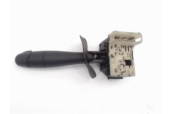 Recambio de mando limpiaparabrisas para renault clio ii fase ii (b/cb0) referencia OEM IAM   