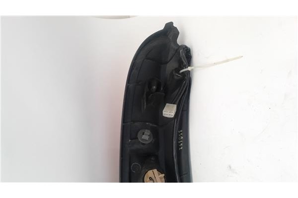 Recambio de piloto trasero derecho para daihatsu terios (j100) referencia OEM IAM 22051567  