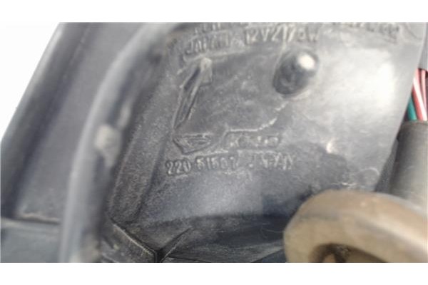 Recambio de piloto trasero derecho para daihatsu terios (j100) referencia OEM IAM 22051567  