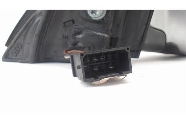 Recambio de retrovisor electrico derecho para audi a6 berlina (4b2) referencia OEM IAM 4A1858532  