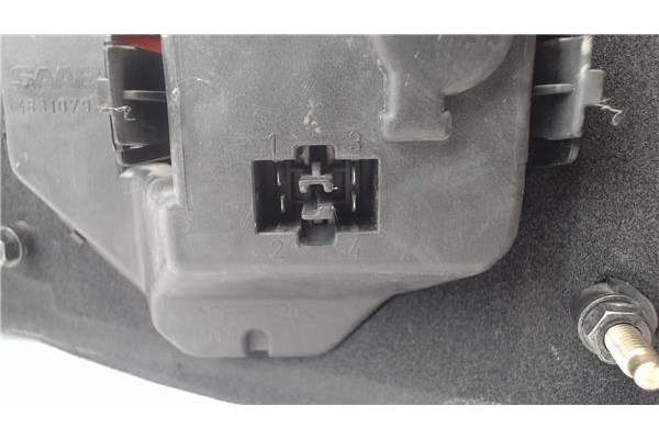 Recambio de piloto trasero izquierdo para saab 900 berlina referencia OEM IAM 4468955  