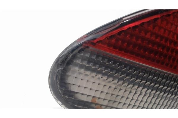 Recambio de piloto trasero izquierdo para saab 900 berlina referencia OEM IAM 4468955  