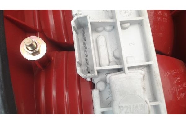 Recambio de piloto trasero derecho para skoda fabia (6y2/6y3) referencia OEM IAM 6Y6945112B  