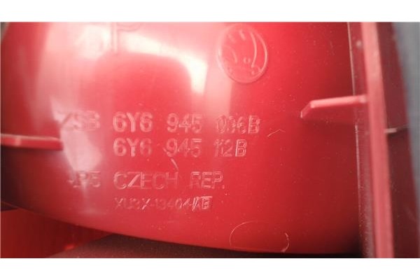 Recambio de piloto trasero derecho para skoda fabia (6y2/6y3) referencia OEM IAM 6Y6945112B  