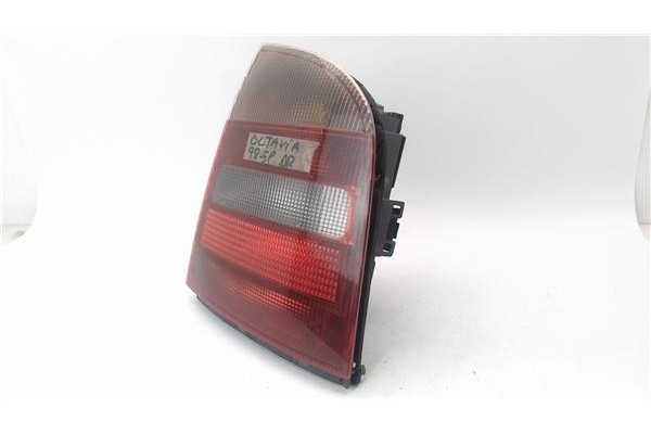 Recambio de piloto trasero derecho para skoda octavia berlina (1u2) referencia OEM IAM 1U6945112A 1U6945112 